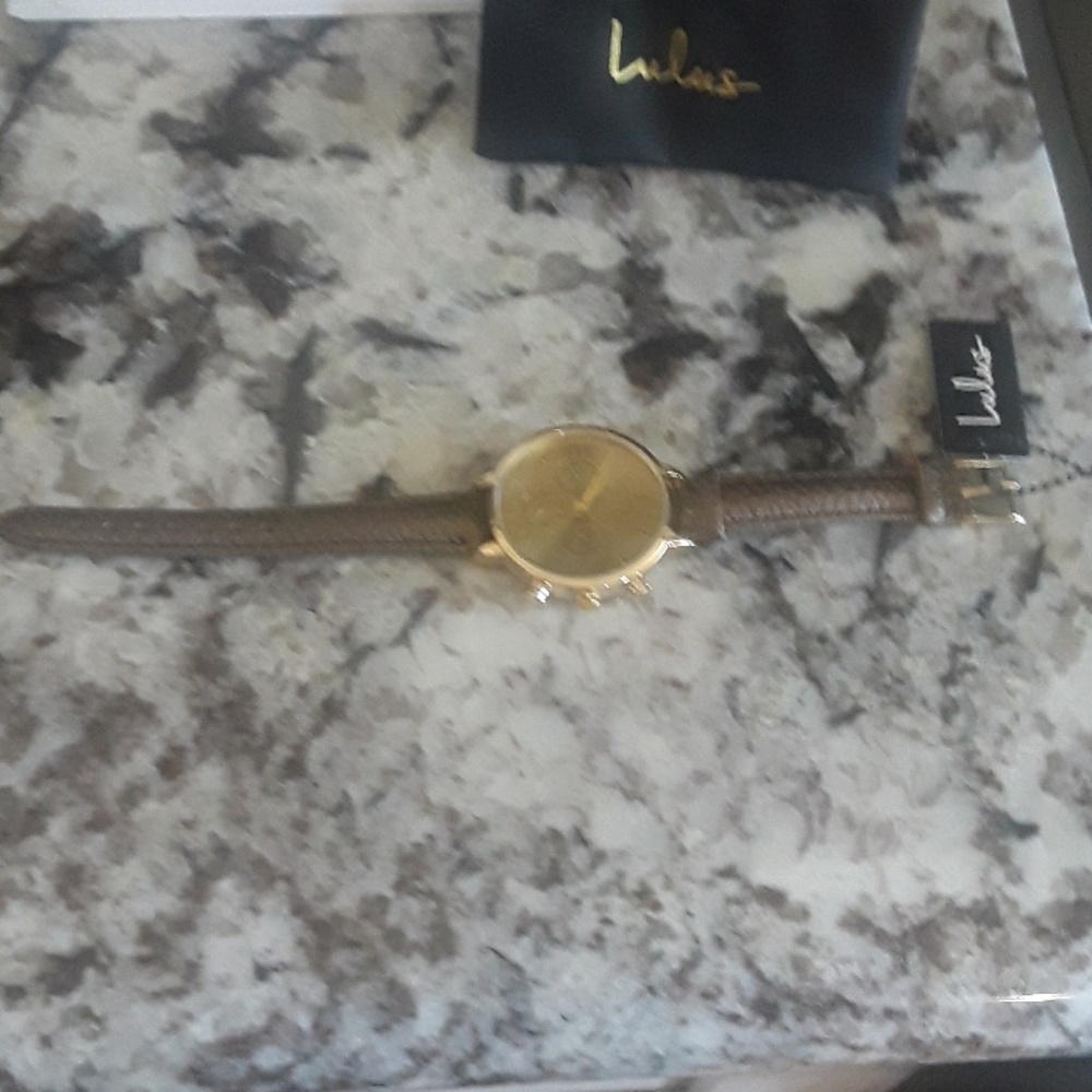 Watch - Picture 3 of 3